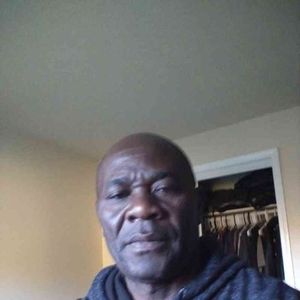 Meet your Posher, Emmanuel